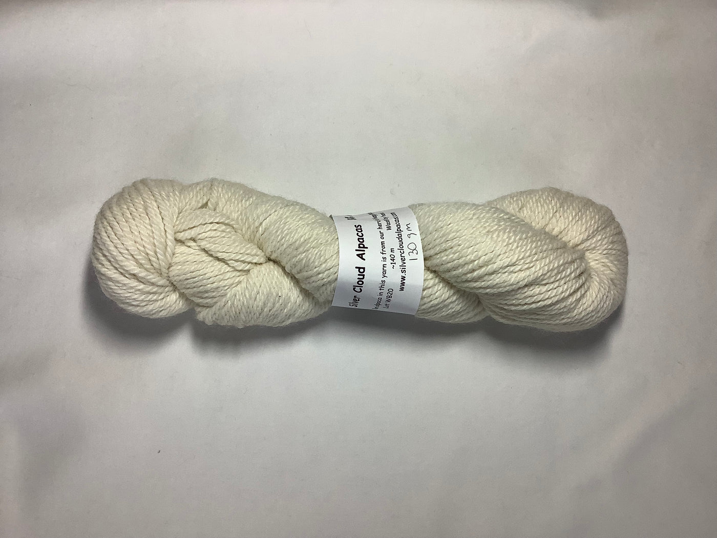 Bulky alpaca yarn natural white
